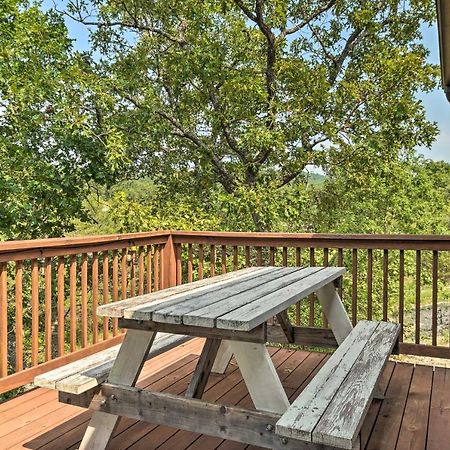 Branson West Cabin With Pool Access And Golfing Buitenkant foto
