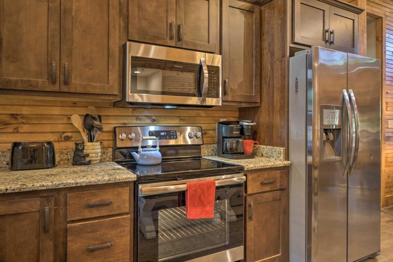 Branson West Cabin With Pool Access And Golfing Buitenkant foto
