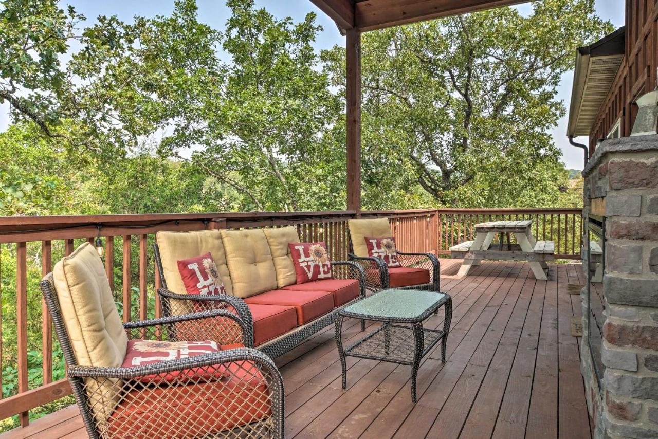 Branson West Cabin With Pool Access And Golfing Buitenkant foto